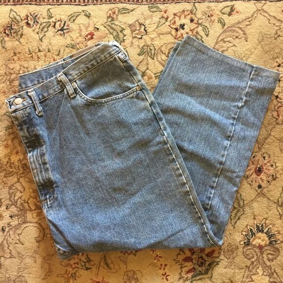 Wrangler Other - Wrangler Jeans Relaxed Fit 46x27” hemmed